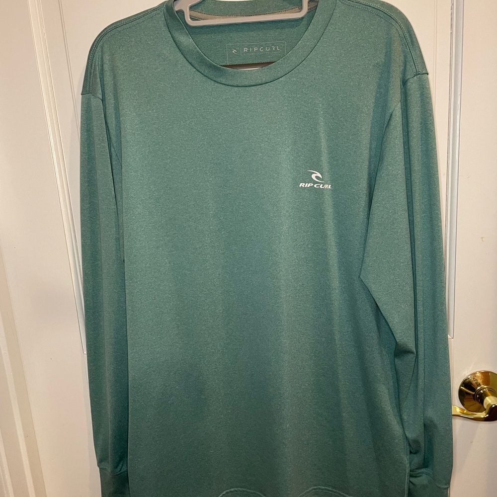 Men’s Rip Curl Dawn Patrol Loose Fitting UV Protection Long-Sleeve Rash Guard